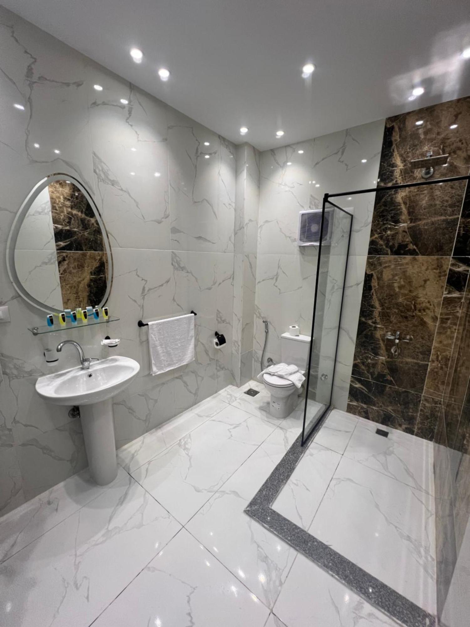 New Glamour Pyramids Hotel Kafret el-Gabal Eksteriør bilde